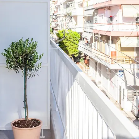 Mazi Rooms Charilaou 2,1 Thessaloniki Exterior photo